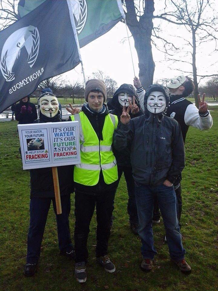 ScotsVFracking's tweet photo. Our first anti-fracking protest One year ago today #fracking #scotlandagainstfracking #antifracking https://t.co/hguv2koRdO