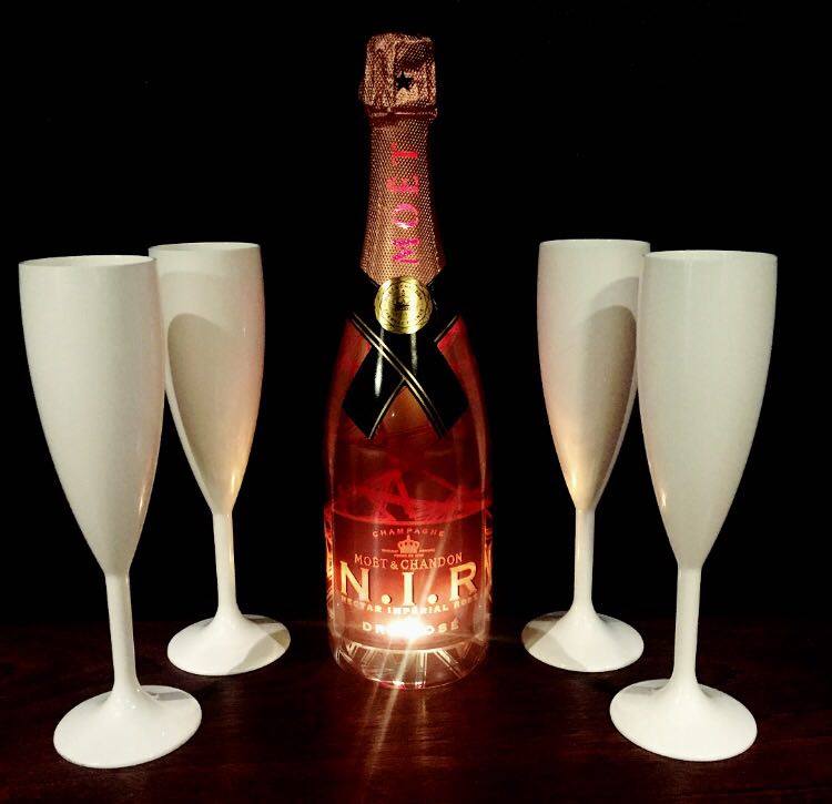 Sam_Tru_VIP's tweet image. VIP Booths from £50!! Bargain!! Call us now to book!! #Tru #Camberley #VIP