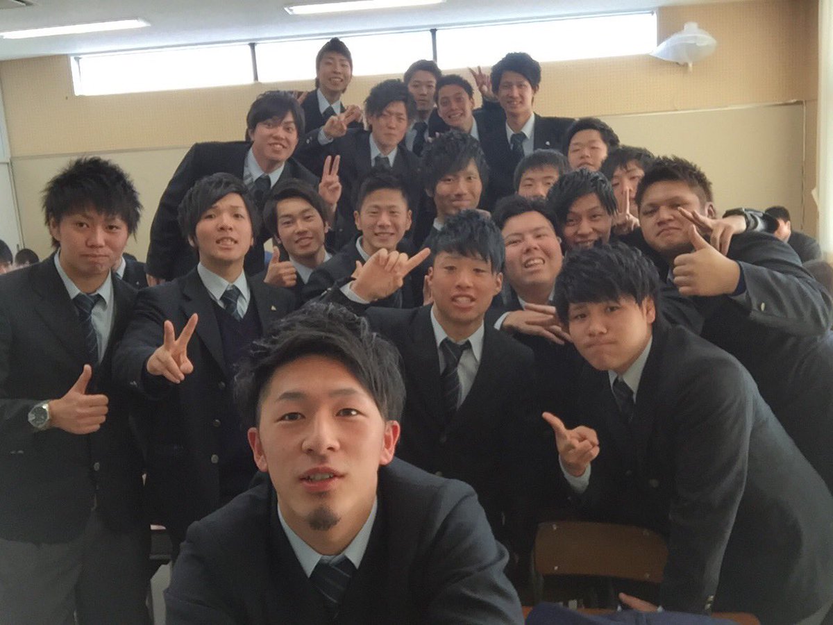 shingo1105's tweet photo. 3年間大変だったけど楽しかった😎😎 https://t.co/gUH2bELNll