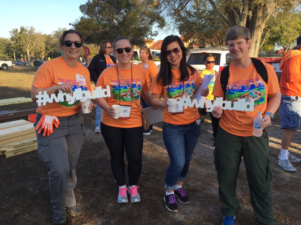 ErinLynn42's tweet photo. Playground Build!!! #whyibuild #playmatters #aaos2016 https://t.co/MrhPBZLcfr