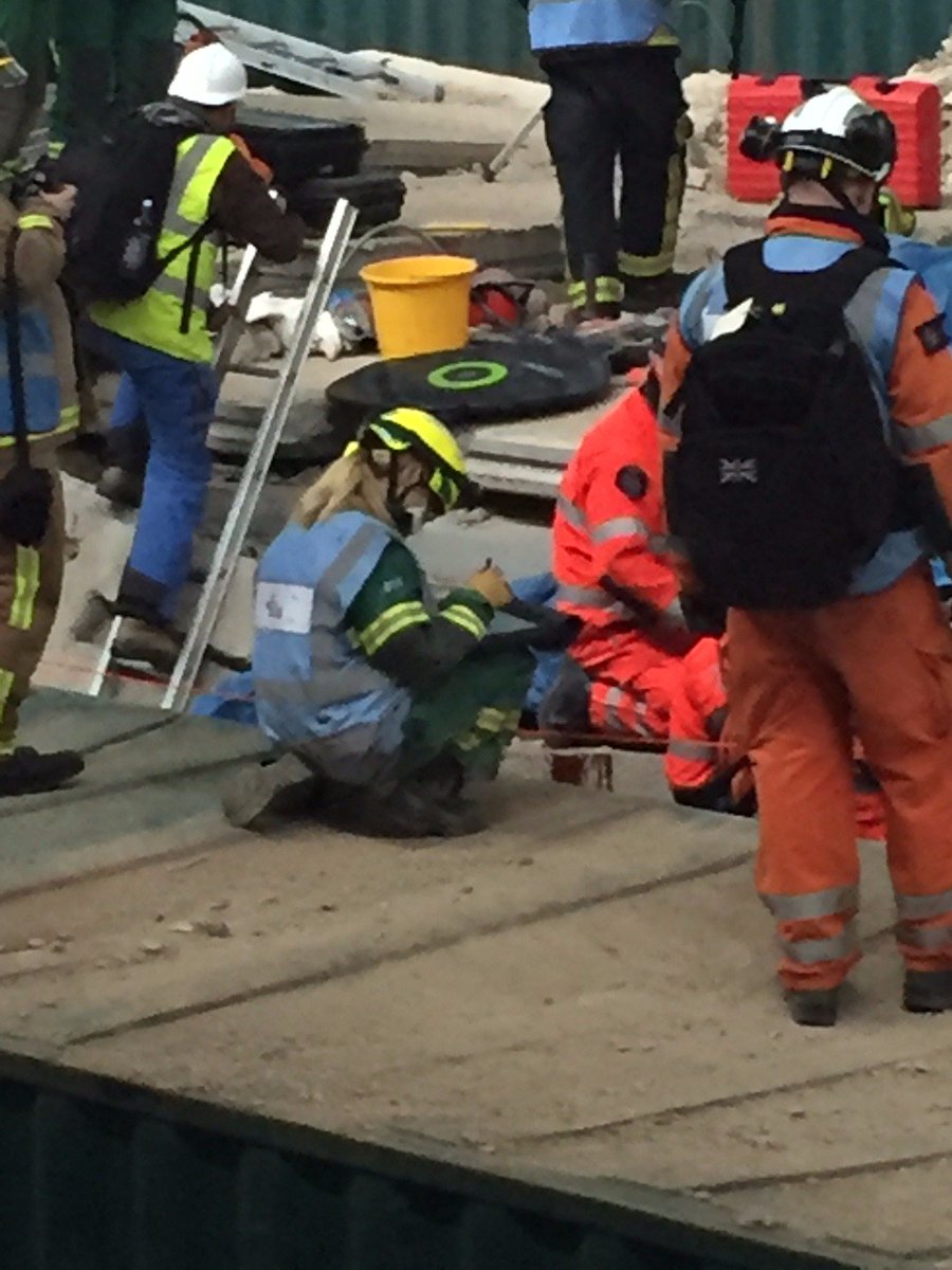 4C_Strategies's tweet image. While @LondonFire HQ crunch data, the teams in #dartford are still collecting the vital data with the #EXONAUT app