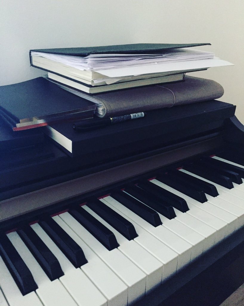 OlympeMusic's tweet photo. En place! WORK WORK WORK ! #Piano https://t.co/DzZNTcq8wa