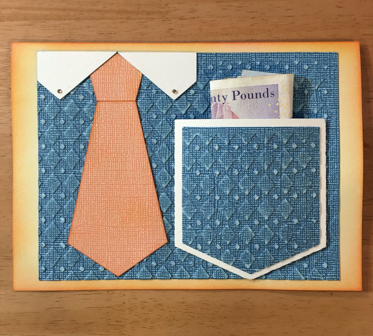 Anneecraft's tweet photo. Shirt pocket card. Yes please! https://t.co/6Q6tGeZWAo