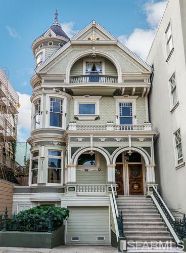 LuxuryRealEstate.com tweet media