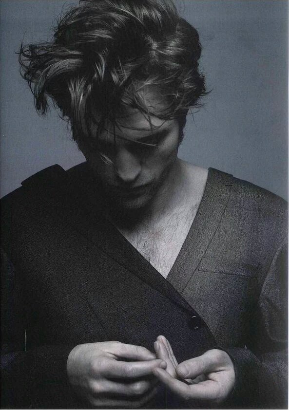 Robpattz_pics's tweet photo. HD pics 👌 via @robpattinsonww #DiorRob https://t.co/Zt2Z9uS6VV