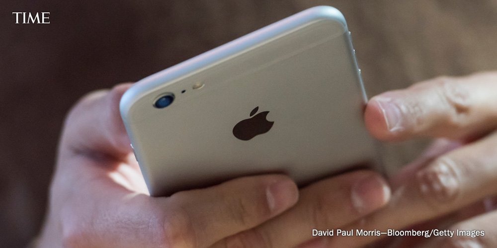 TIME's tweet photo. 27 iPhone tricks you should know about https://t.co/jxg7O8vmGz https://t.co/1uXiDr4TTf