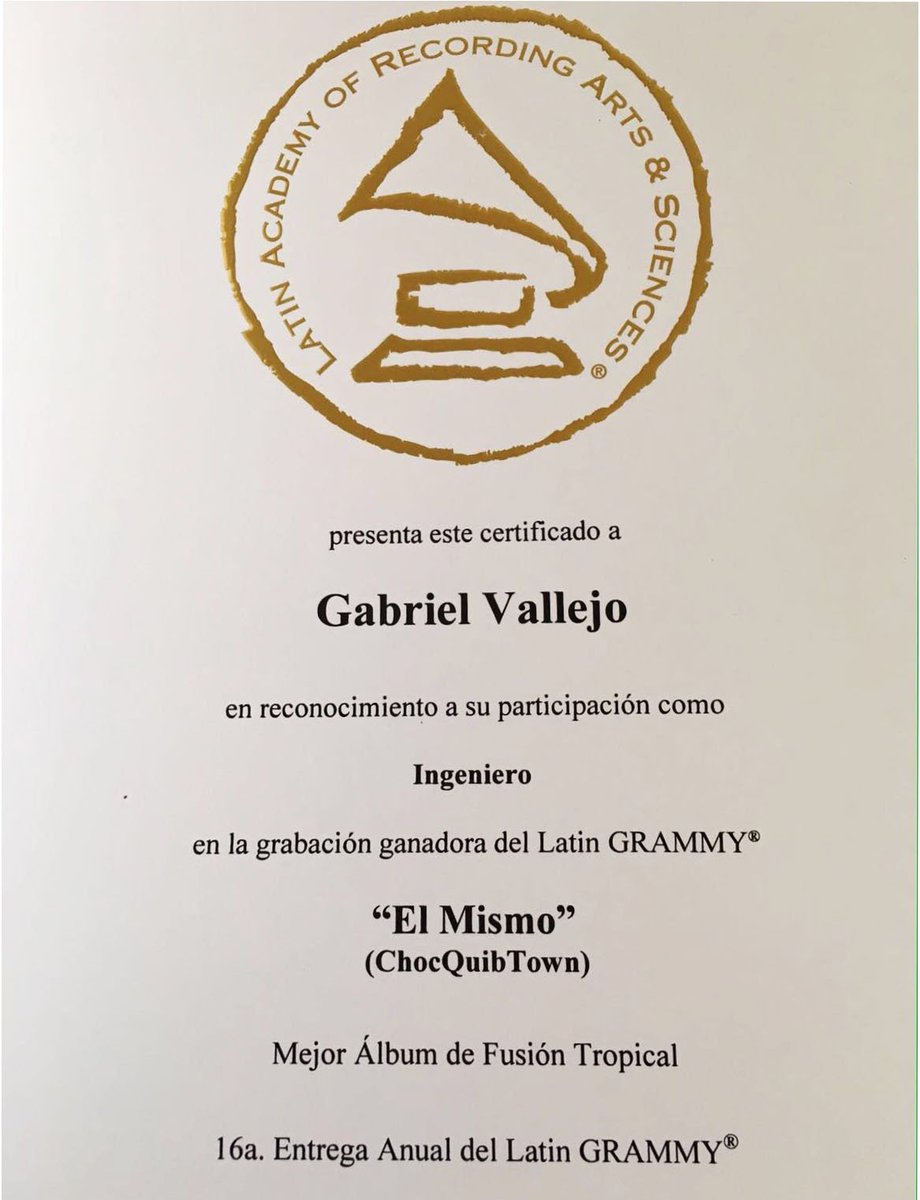 MerlinProdu's tweet photo. ¡Hoy rompemos la piñata! @gabomerlin hizo parte del Mejor Álbum Fusión Tropical de @chocquibtown @LatinGRAMMYs https://t.co/xdYwpgg4in