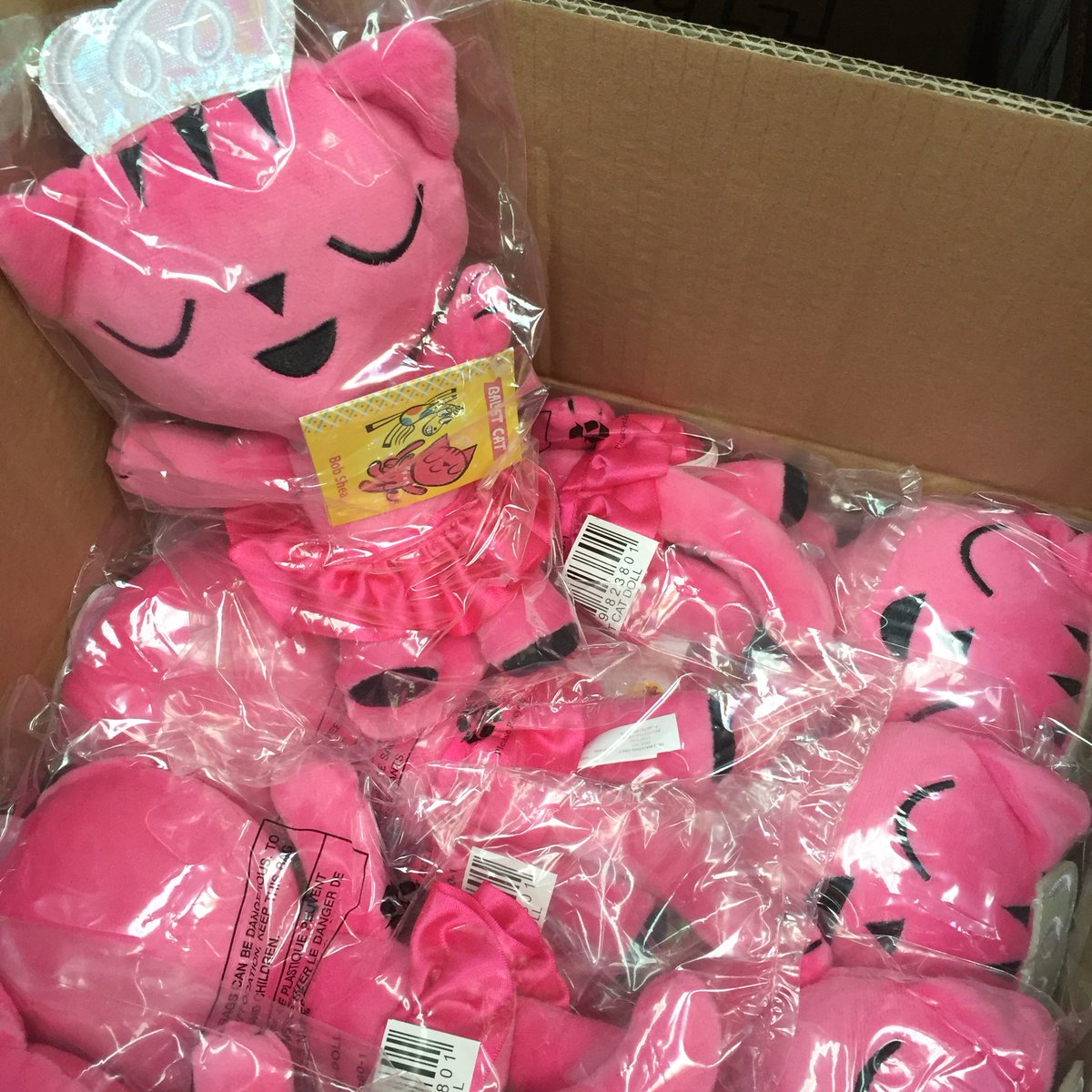 merrymakersinc's tweet image. Ballet Cat in the house! In stock this week. We must twirl! @bobshea @DisneyHyperion @stevenmalk #balletcat