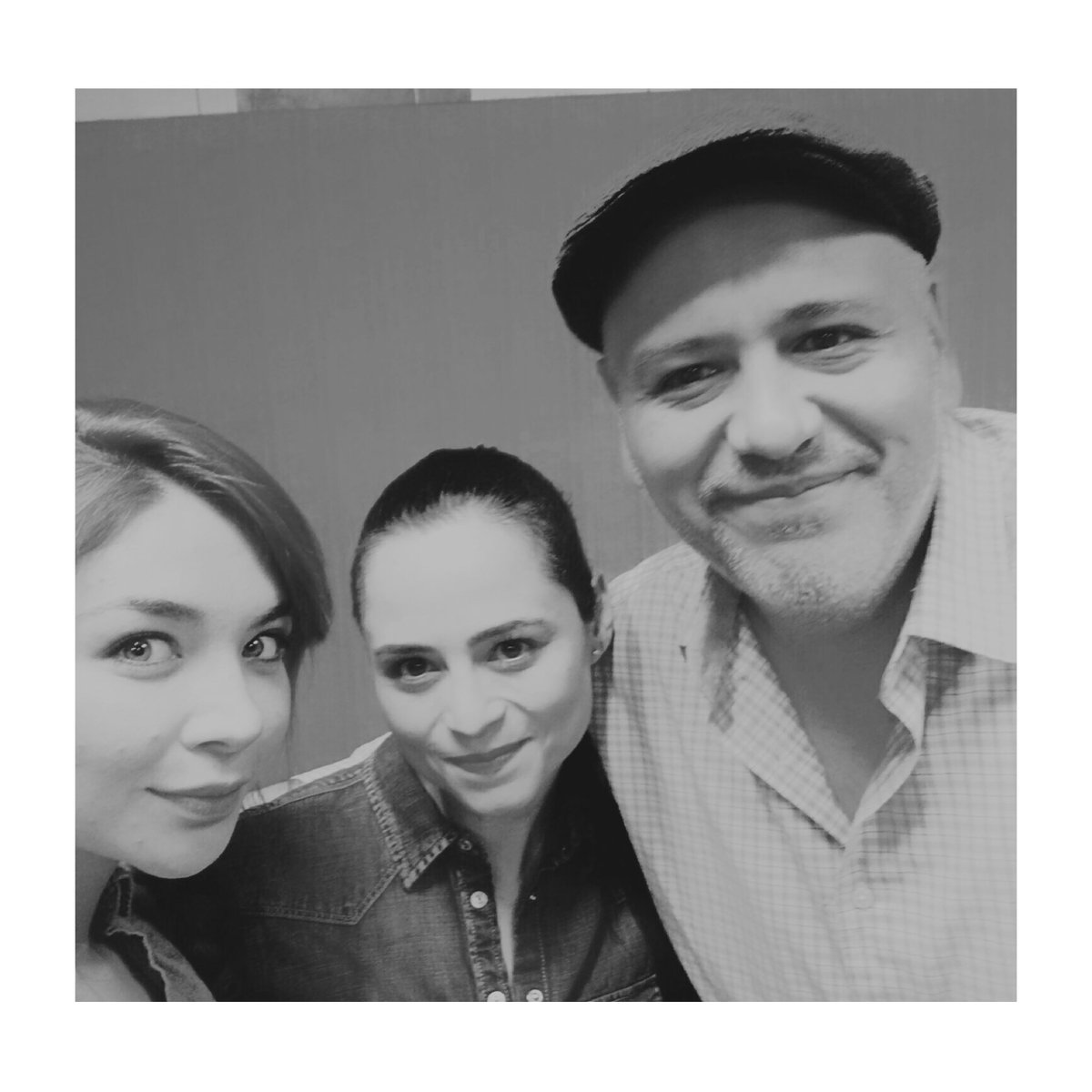 DamAAmaD's tweet photo. Gracias @ReneFranco por invitarnos a platicar de @EJQTJugamos !!! Esperamos verte por ahí! @DannyLujan https://t.co/pRi3l15b2T