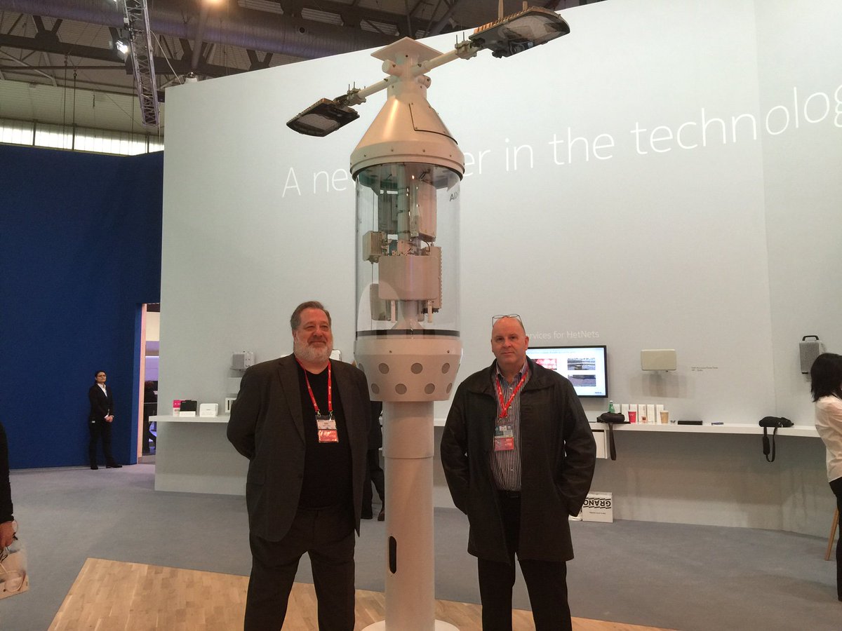 ApolloMetro's tweet image. Showing our #LED street lights in Barcelona ow.ly/YNmSf