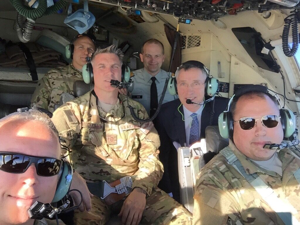 jensstoltenberg's tweet photo. These airmen from @USAirforce brought me safely to and back from #Baghdad today. Thanks for your service. https://t.co/egOYYCoBZs