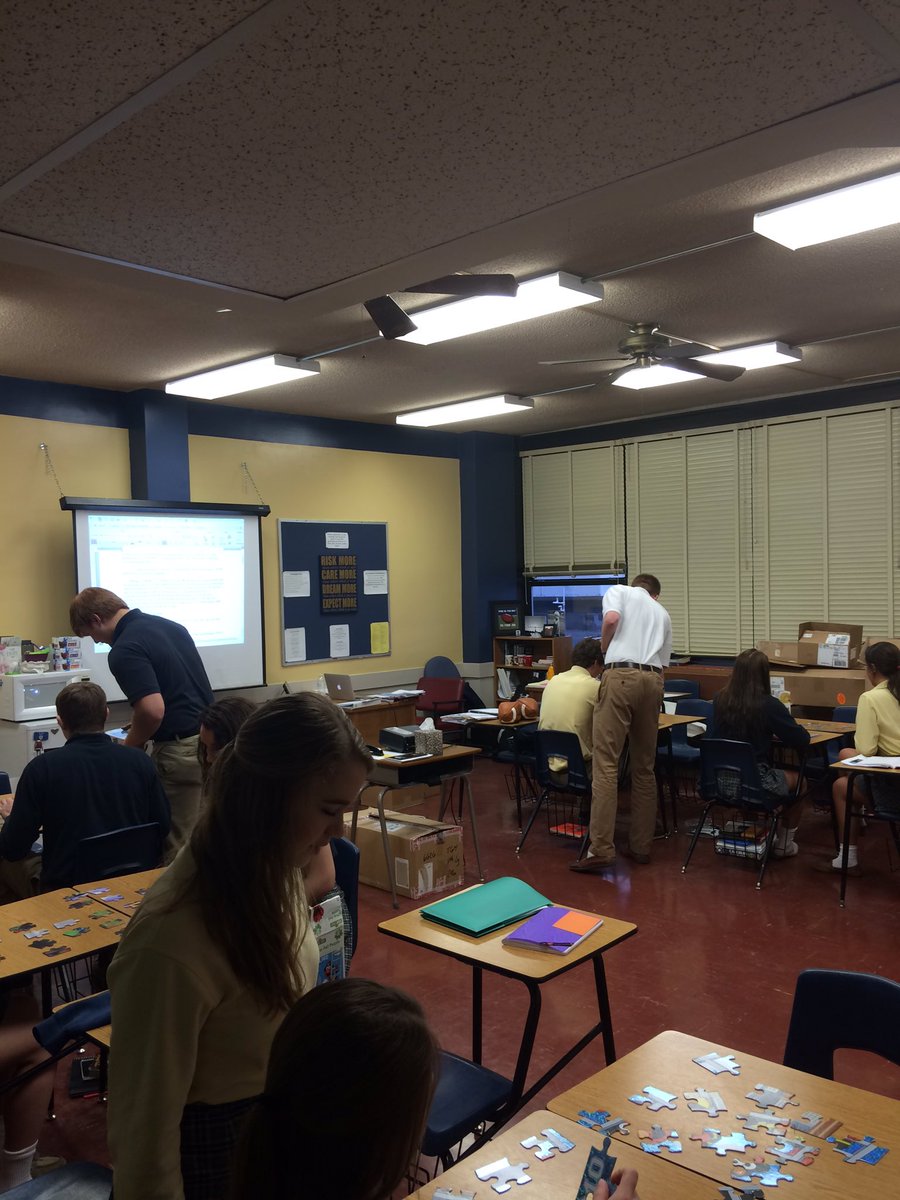 GDFMFB's tweet photo. Great day to learn about Communication #PuzzleActivity @alattner @heliascatholic #HCLeadership2016 https://t.co/6mPHBMNdO1