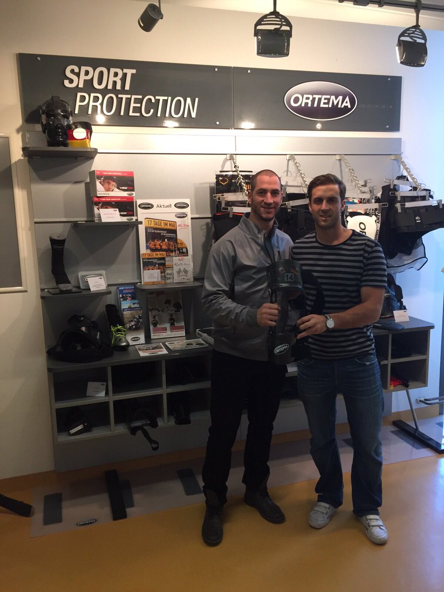 stevepinizzotto's tweet photo. Decided to make the switch from Donjoy to Ortema Kcom knee brace-Night and day. Thanks For sizing me up Wrigs#Ortema https://t.co/8RG44XSF2v