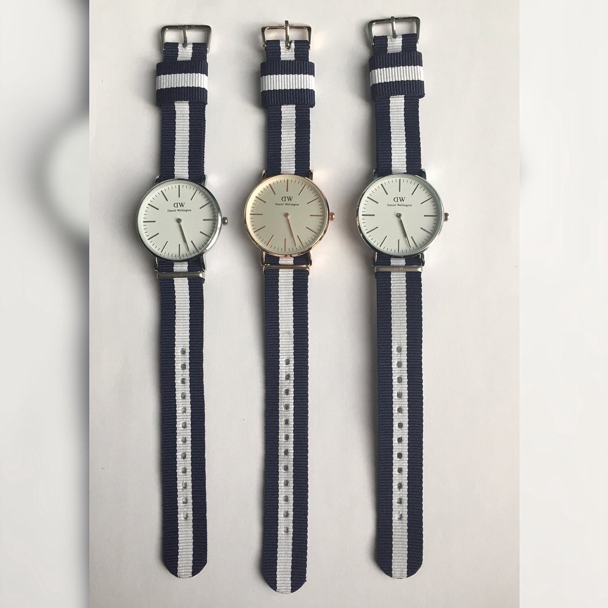 Trend_Cheap's tweet image. -Montre DW ⌚️
-Coloris: Bleu&amp;amp;Blanc avec cadran or ou argent
-Prix: 40€
- MP pour plus d'informations