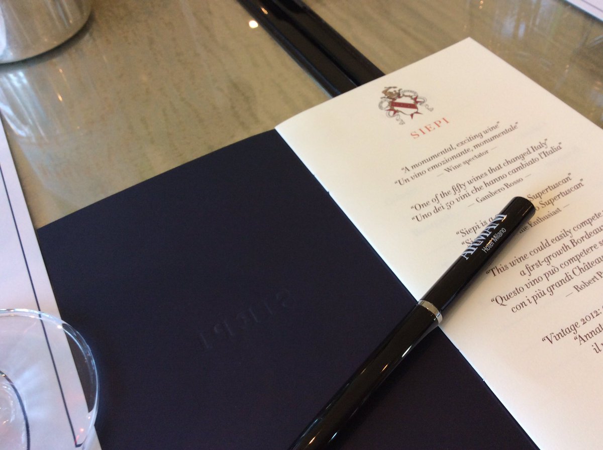 paroledivino's tweet photo. Live @armani_hotel_Mi : @GardiniLuca conduce una verticale di Siepi @MarchesiMazzei .E #noicisiamo @Effiwine https://t.co/xptLCBqSfL