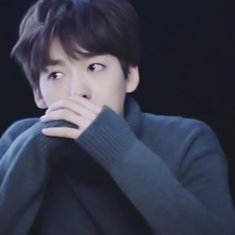 syugam5670's tweet photo. 도원이 엄마에요! 즐거웠습니다! 팔로나 답멘은 내일 할게요~~!! 그리구 여장 했어요... 진짜 아무도 못 봤네요.. #일어나면_학교가야돼_미친 https://t.co/gdpAX4uGei