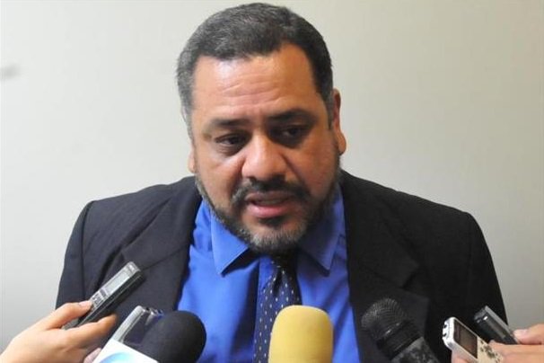 ultimahsv's tweet photo. Ex director Centros Penales: Debe investigarse a los que autorizaron la "porno fiesta" https://t.co/MRcehWHUeV https://t.co/cqAGlvAeRq