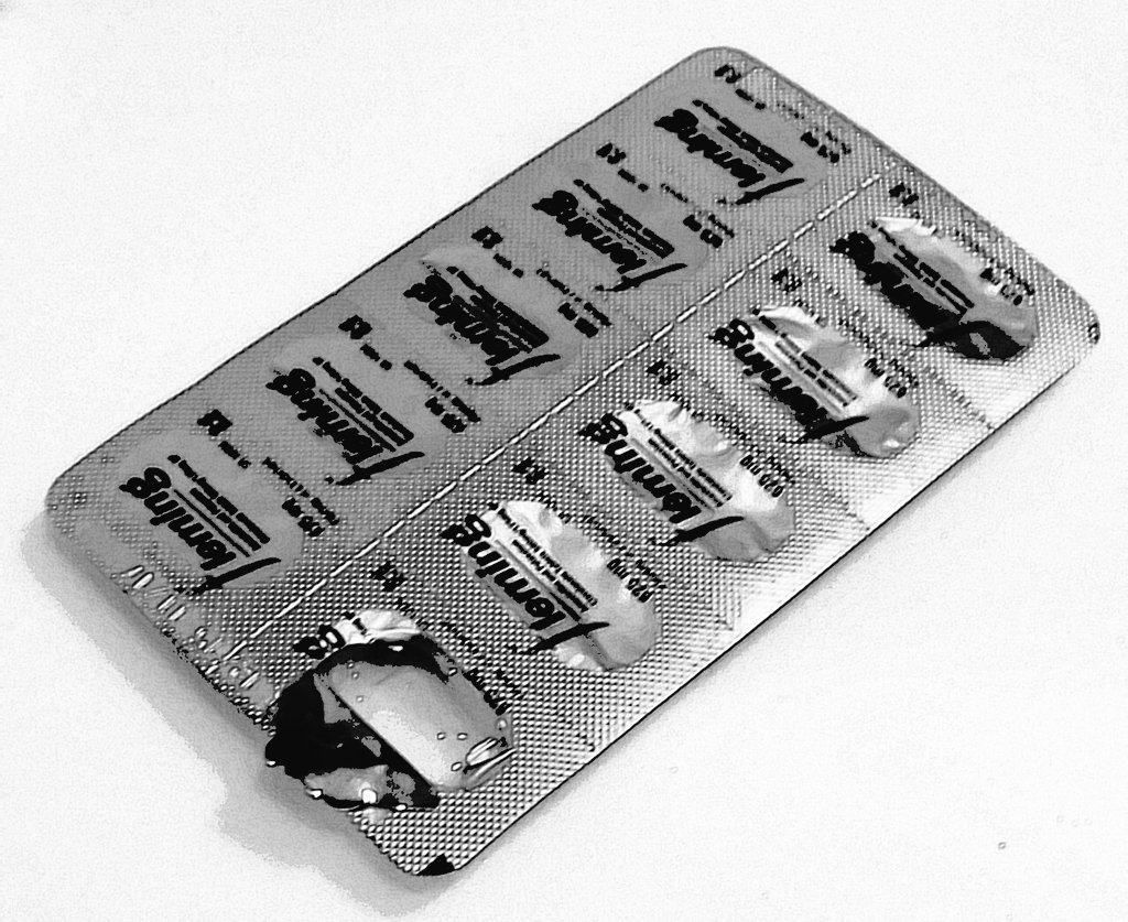 benlauhh's tweet image. After 10 days of fighting with you, I am defeated. Damn you cold bug! #fluvirus #coldbug #sickday #SickNotWeak