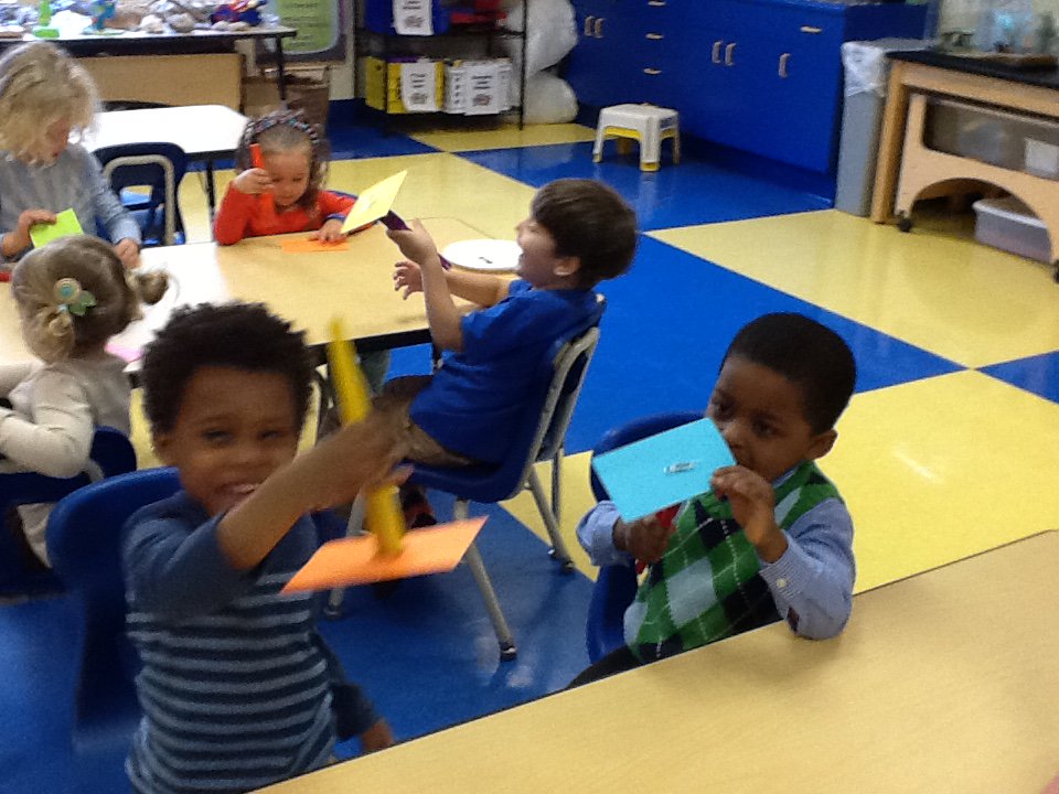 rhmbutterflies's tweet photo. Butterflies learning about magnets in Science. #TrinityLearns https://t.co/4iNx6Yg4OG