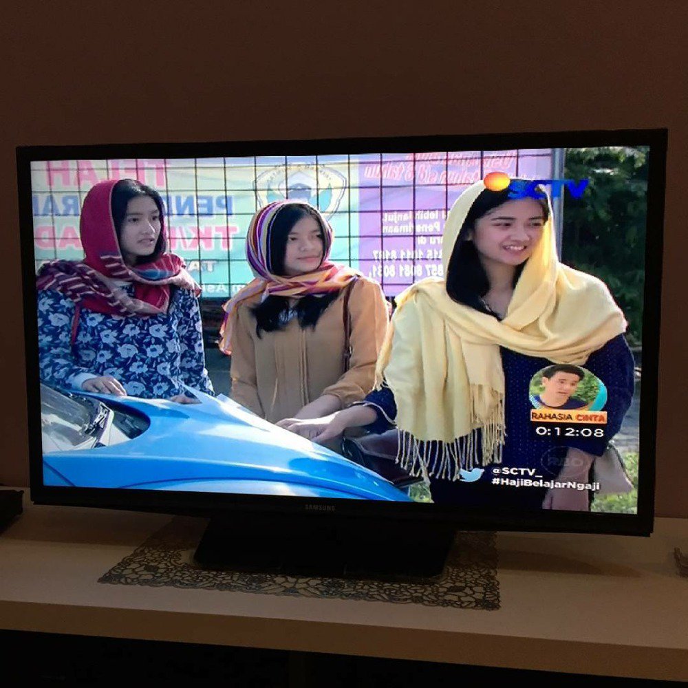 FriendsArifah's tweet photo. Jangan lupa nonton sinetron terbaru nya @arifahnurmila haji belajar ngaji setiap hari jam 19.00 hanya di @SCTV_ #MYI https://t.co/a32LNsrAGK