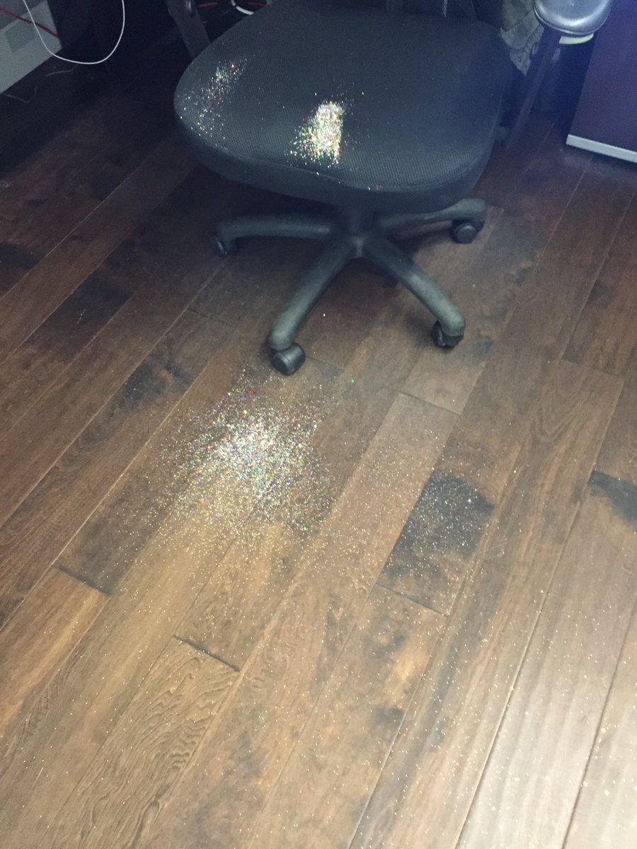 maybemanders's tweet photo. When your boss gets #glitterbombed, but he doesn't open his mail. I open his mail. Thanks #ruindays https://t.co/BoW71GlTjy