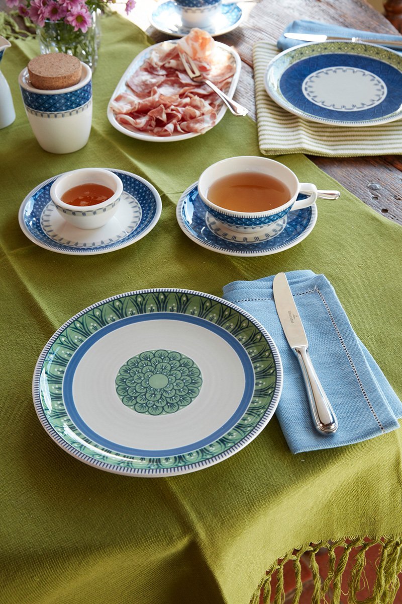 VilleroyBochES's tweet photo. Quinsai Garden, Casale Blu... Nuevas colecciones de #vajilla presentadas en #Ambiente2016 > https://t.co/u0jMeuScbP https://t.co/uMyIDMMgww