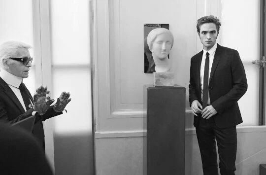 Robpattz_pics's tweet photo. #DiorRob https://t.co/MHKfOoDKOC