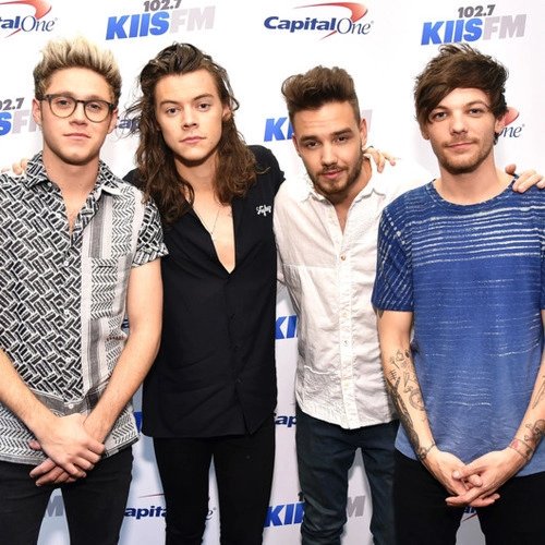 fvllsvnhc's tweet photo. #kcaonedirection #VoteDragMeDownUK  
LOS AMO @onedirection Son mi todo . 😍💕 https://t.co/wMuncPnSZh