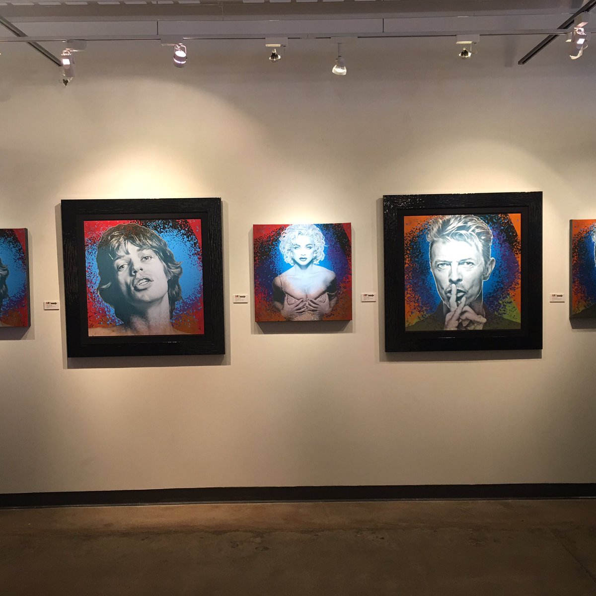 AdamScottRote's tweet photo. Awesome sold out show @ARTon5th thanks #Austin #madonna #DavidBowie #mickjagger https://t.co/GKyI4GmT4q