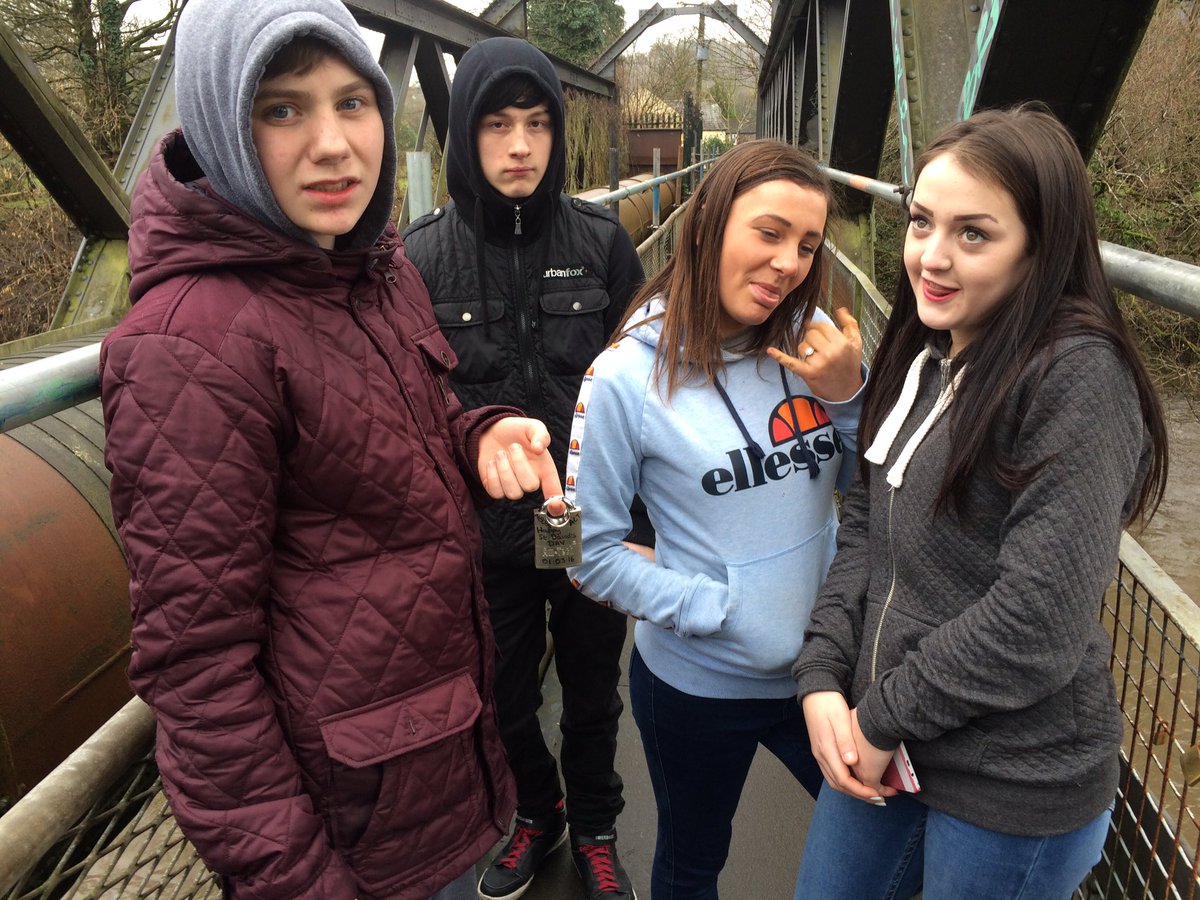 ACTSchoolsAnna's tweet photo. Starting the love lock bridge with the media group #ironbridgetafftrail #lovelock @act_schools_Ant @learning_act https://t.co/g1vVZQLJwY