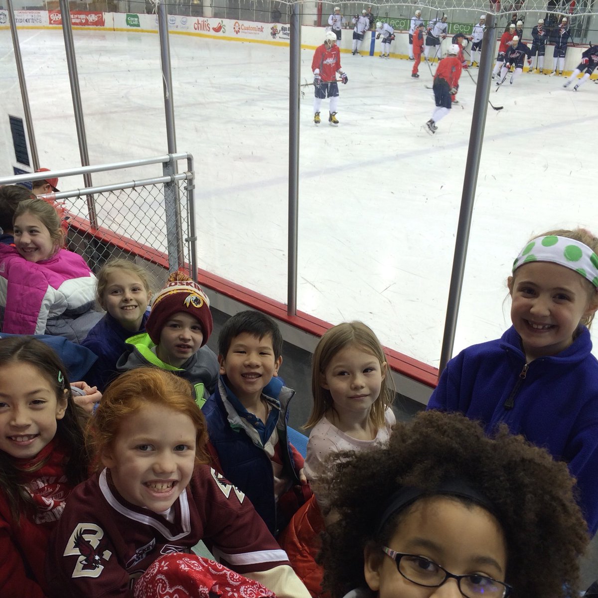 MrsSwainATS's tweet photo. Having fun watching @washcaps practice! #gopens #gocaps 😉 https://t.co/TdaMRpkDau