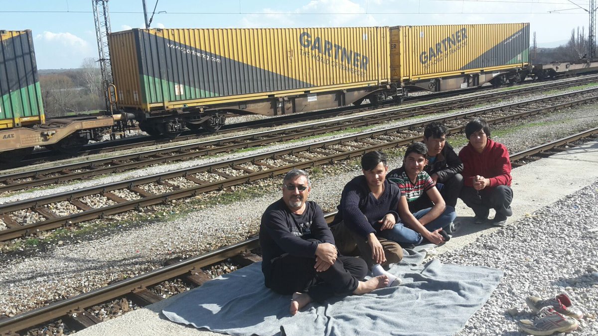 711 Afghans have been stranded in #FYROM for 13days.They say theyll begin a hunger strike if the border isnt opened.