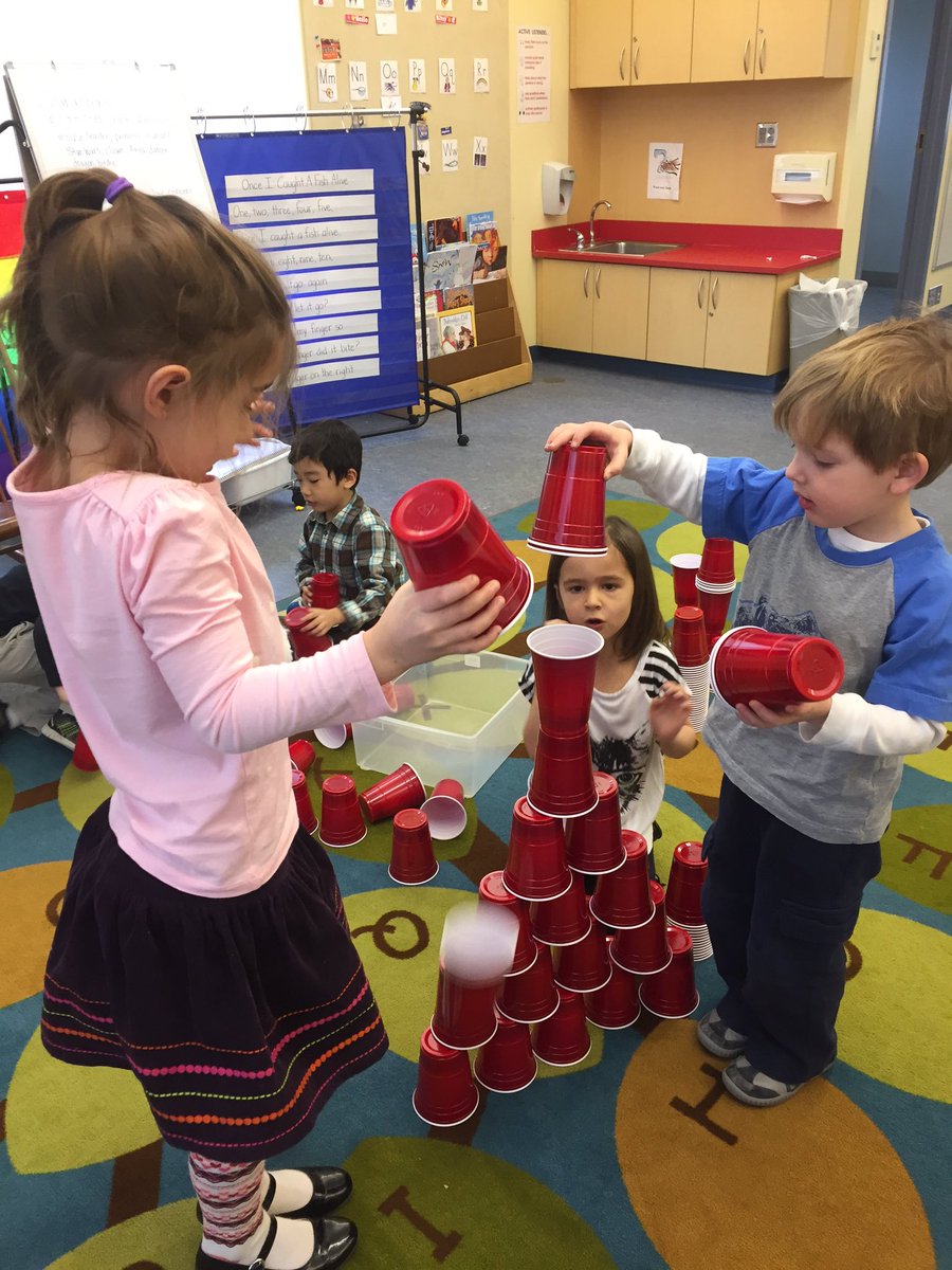 MsKateMSL's tweet image. Building structures with 100 cups, creating with 100 marshmallows, and making 100th day glasses. Happy 100th Day!!