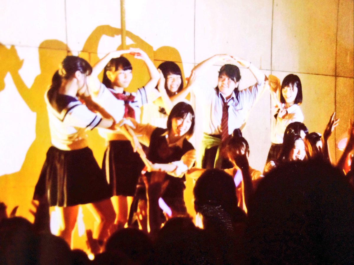 shoostabot's tweet photo. たくさんの思い出ありがとう
ラクロス部入ってよかった。
おばあちゃんになっても
この10人なら
ずっとずっと笑ってられる
自信があります💪
これからもたくさん
迷惑かけるかもしれないけど
たくさんよろしくね💫
だいすき！卒業😢 https://t.co/gQRisYRqp1