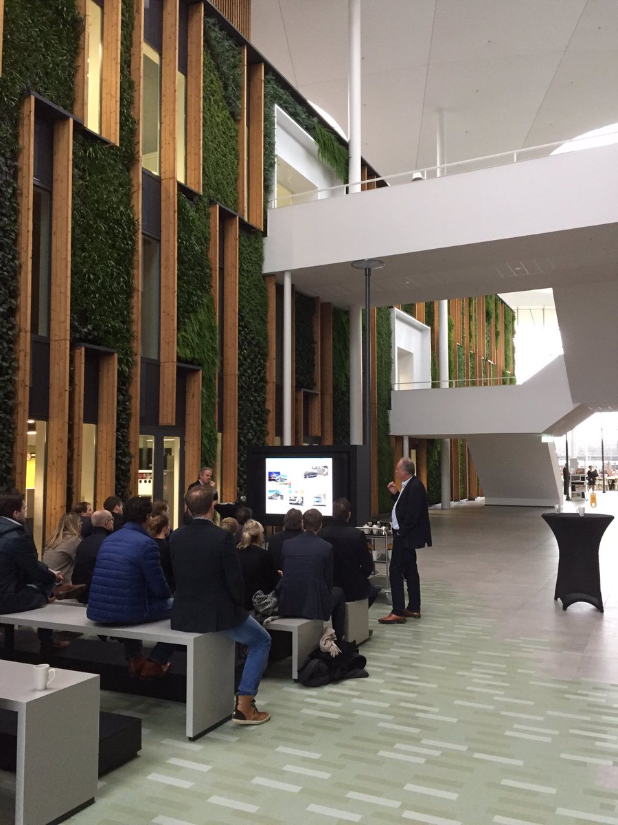 Met #JVBA op bezoek bij  energiepositief gebouw <a href="/Alliander/">Alliander</a> presentatie <a href="/INNAXie/">INNAX</a>