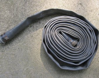 GOSHENPICKERS's tweet photo. ❝} #FiremanDecor
#VintageFireHose
#TheaterProp https://t.co/Fo8wQGnucC https://t.co/Mi7HhGEhIE
