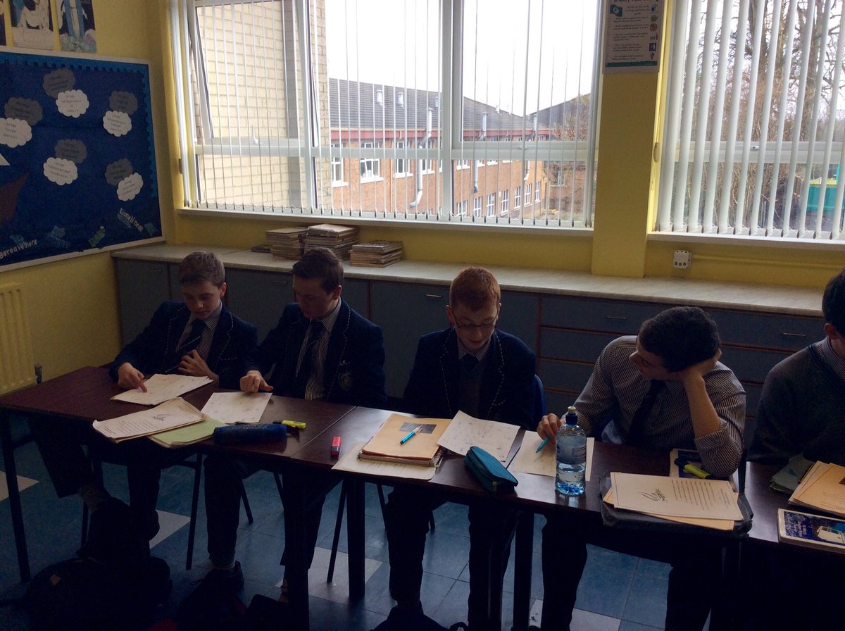 RE_stmarys's tweet photo. The Year 11 Challenge: The Roman Trial in 8 pictures....no words!🖍 #knowyourstories #crazy8s #scripturefun https://t.co/HE6YthEjFf