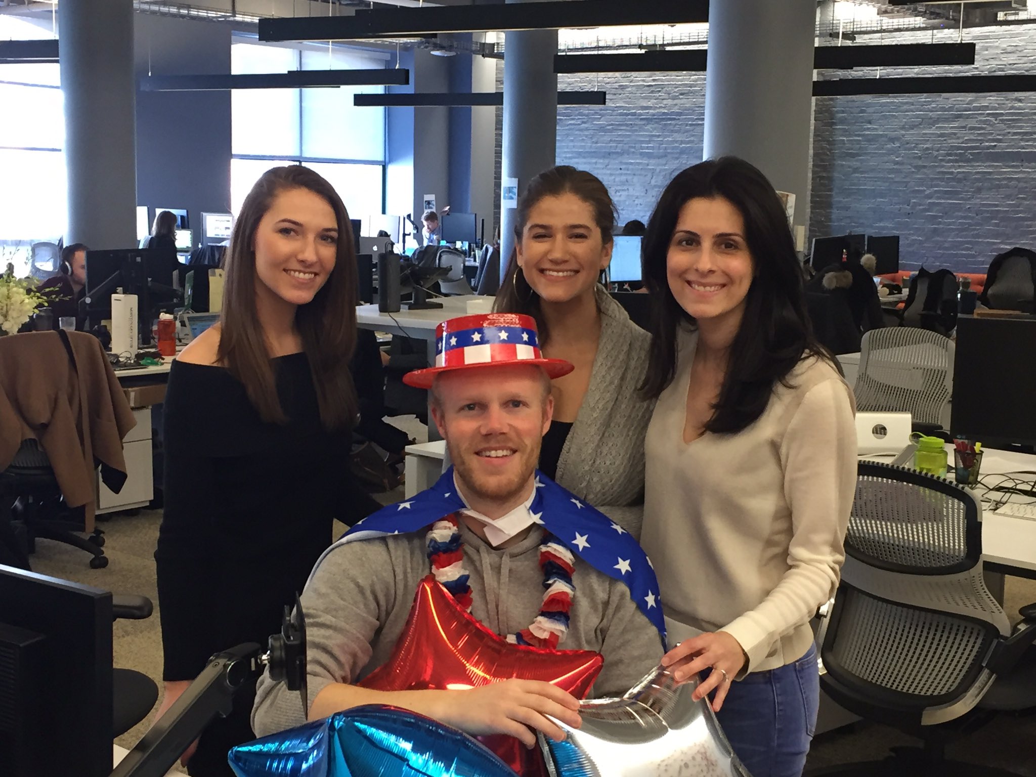 Jeanne Burwick on X: "Welcome to @TwitterNYC @simonbr! https ...