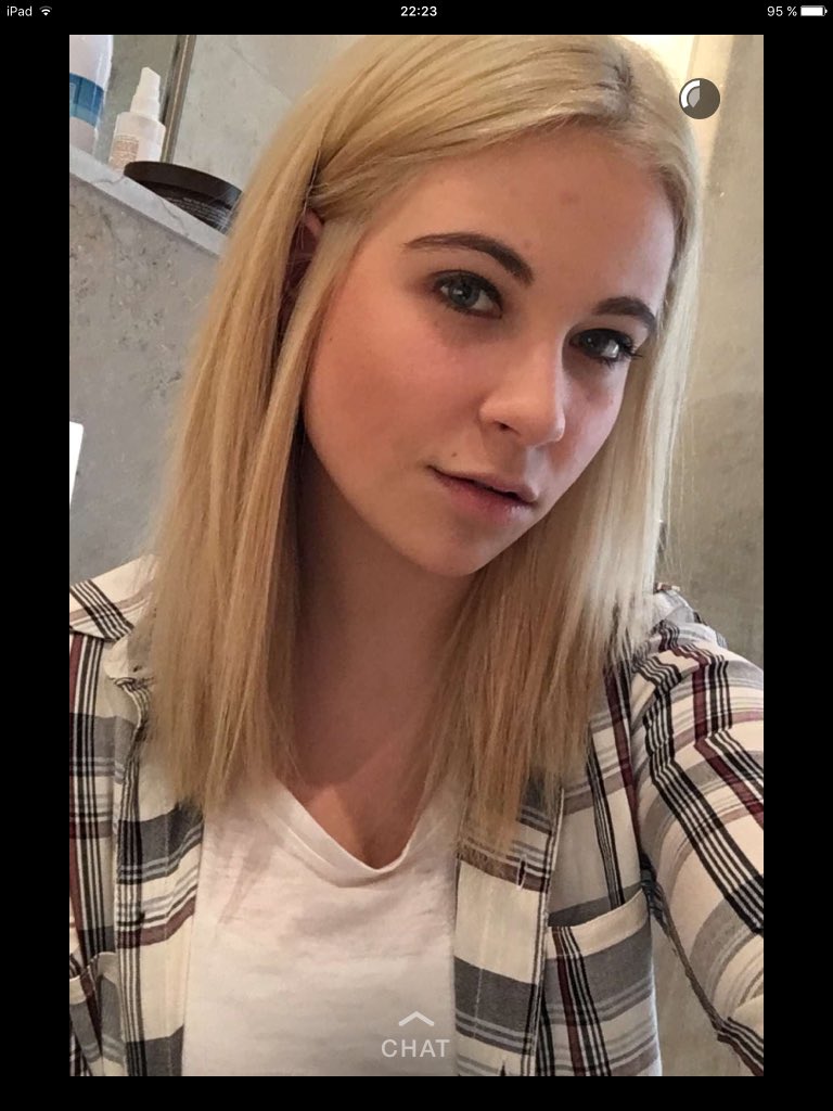 stdtohneliebe's tweet photo. Fav gurl💘 #melinski @MelinaSophie https://t.co/bpxlcoqPOr
