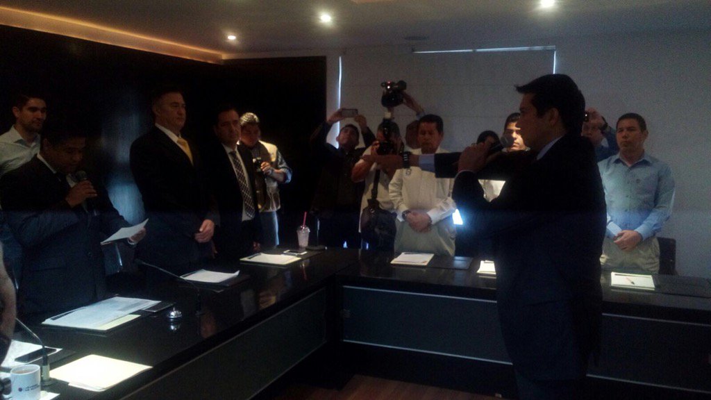Toma de protesta al nuevo secretario de seguridad de San Nucolas @VictorFuentesSN