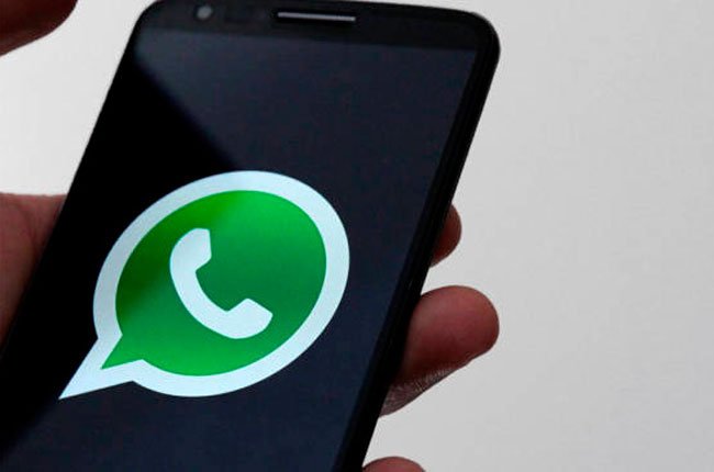 WhatsApp, per usarlo si deve cambiare il vecchio cellulare prima della fine del 2016