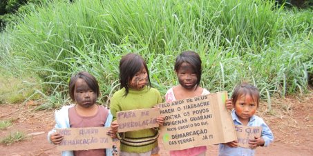 IndigenasdoBR's tweet photo. Documentário e reportagem sobre a resistencia Guarani-Mbyá em São Paulo
https://t.co/ZDvyC4T2NL https://t.co/1arRbSiPcK