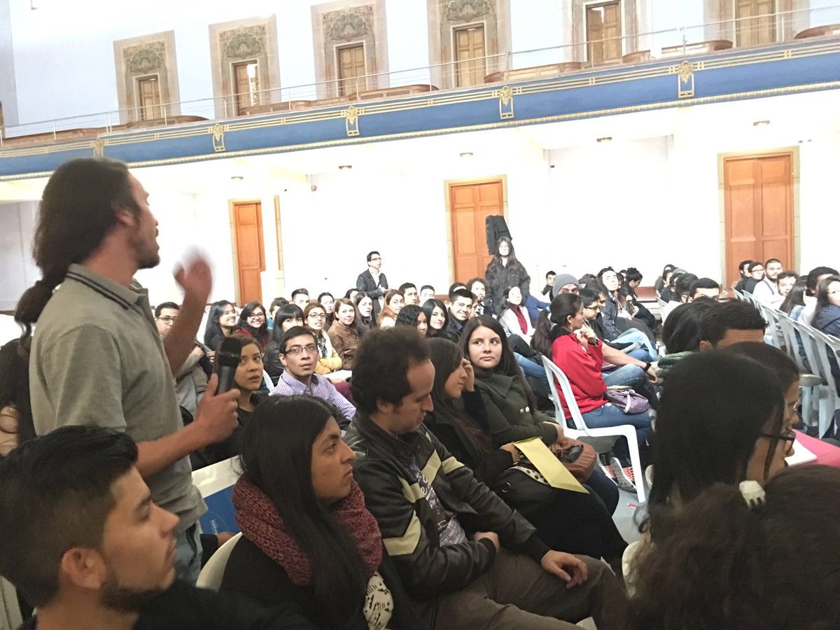 PnudColombia's tweet photo. Los Jóvenes que den sus manos a La Paz, cambiarán sus vidas y la de muchos colombianos con proyectos de #PNUDCol https://t.co/xqcG4rahLR