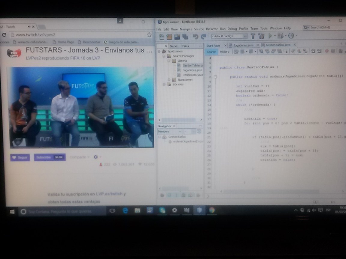 RaDeRiTo's tweet photo. Viendo la #FUTStars3 mientras programo!!! https://t.co/N8TDgovmbt