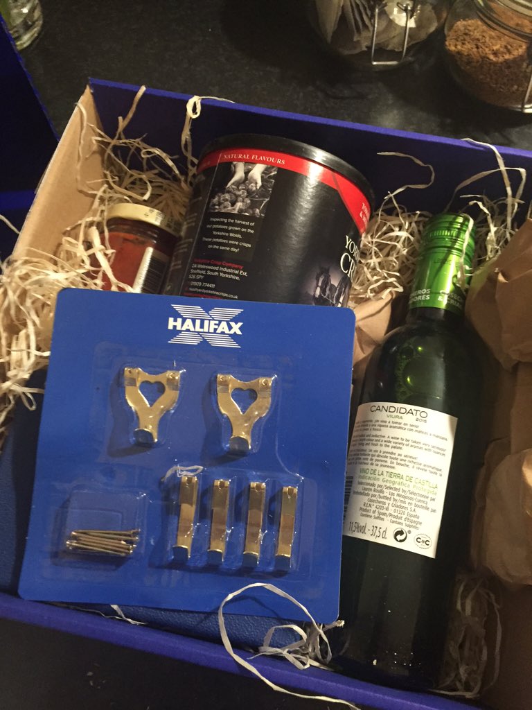 AlexQWarbey's tweet photo. It's the little things... thank you @AskHalifaxBank https://t.co/lvKnVhJ00g