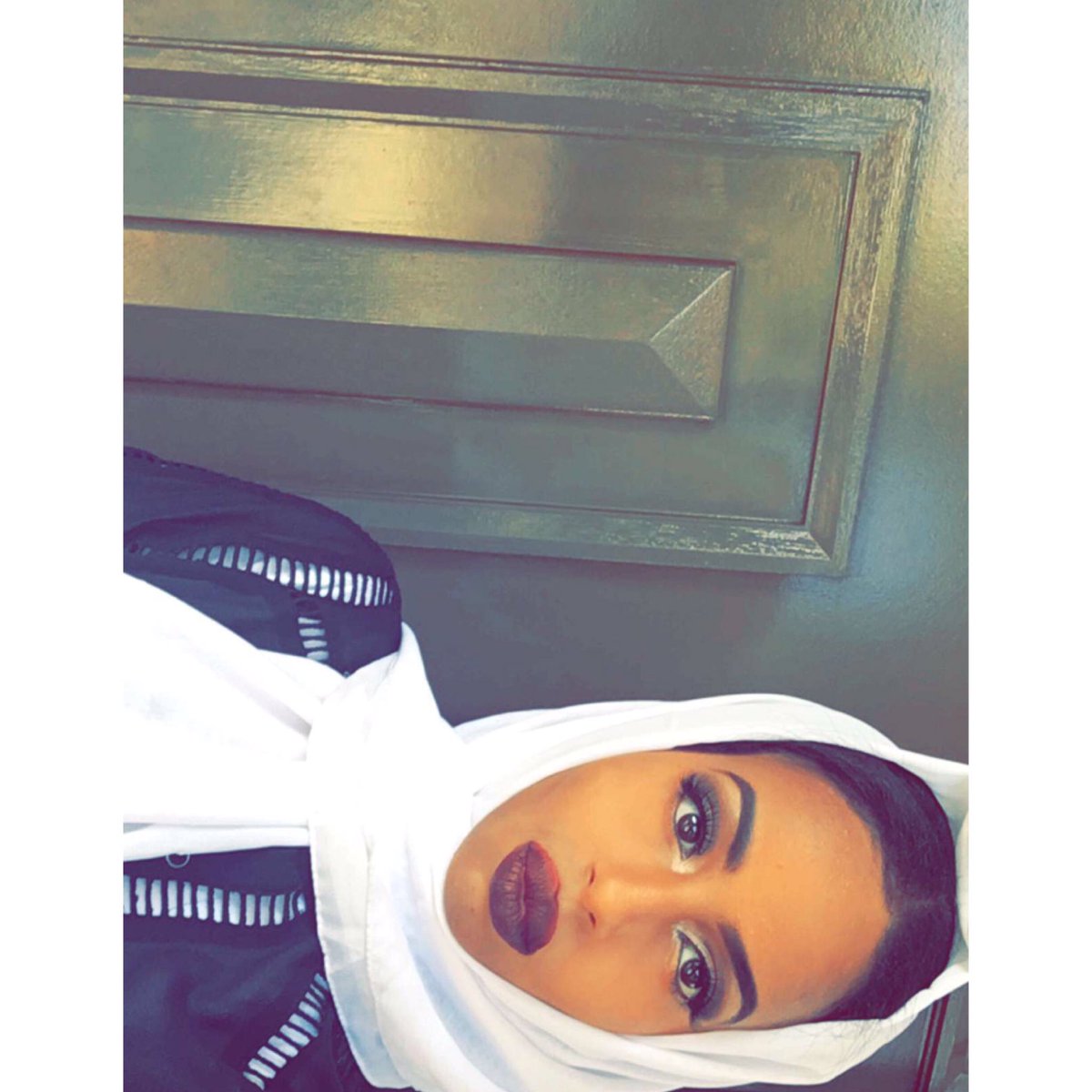 SumayaCheryy's tweet photo. So here &amp; there I drop photos 😇 https://t.co/CcuzOY8e8U