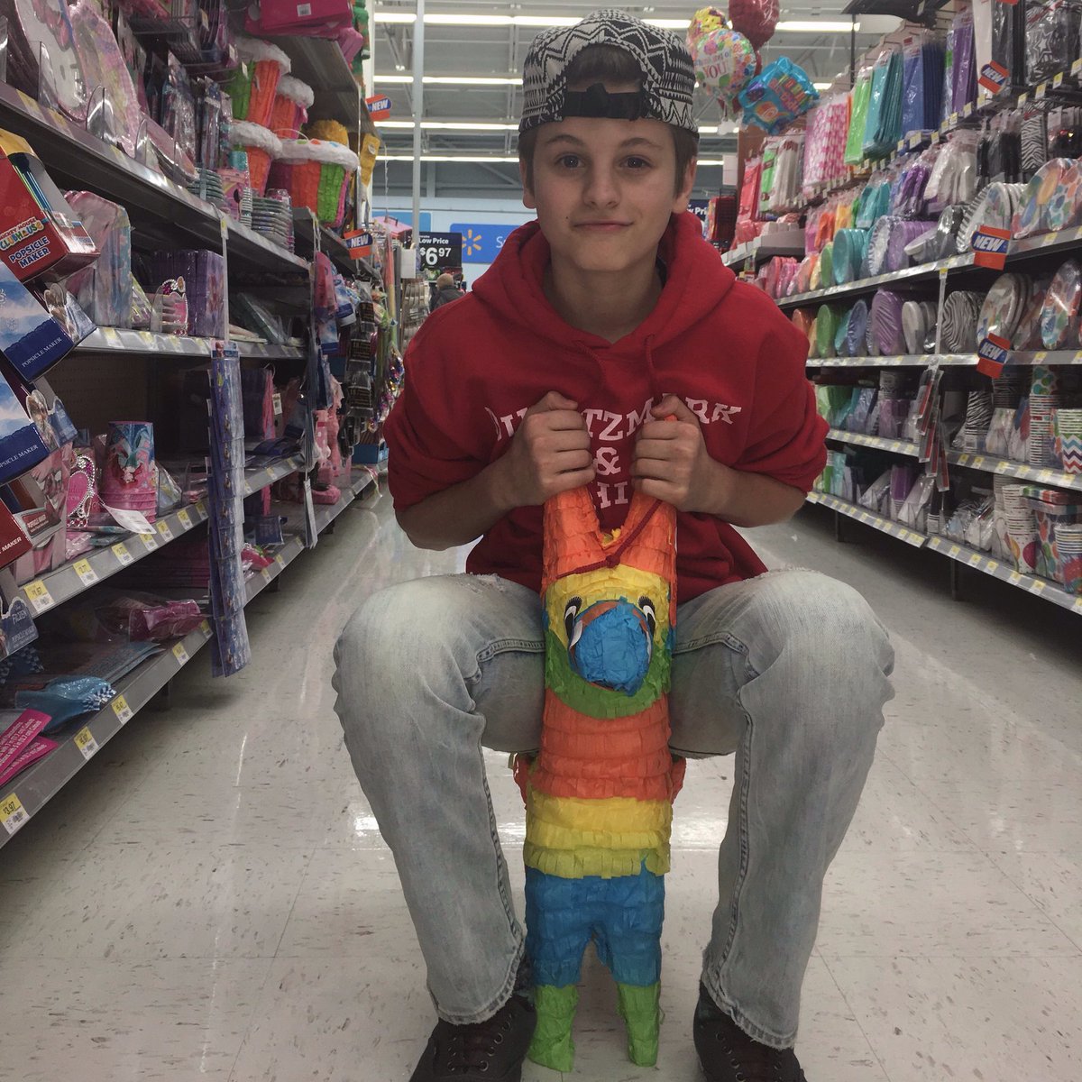 DuuhhItzMark's tweet photo. XX YouTuber and viner 
X You are all beautiful!
XX Loves messing around 
X RT? https://t.co/pkLfTgjB4G