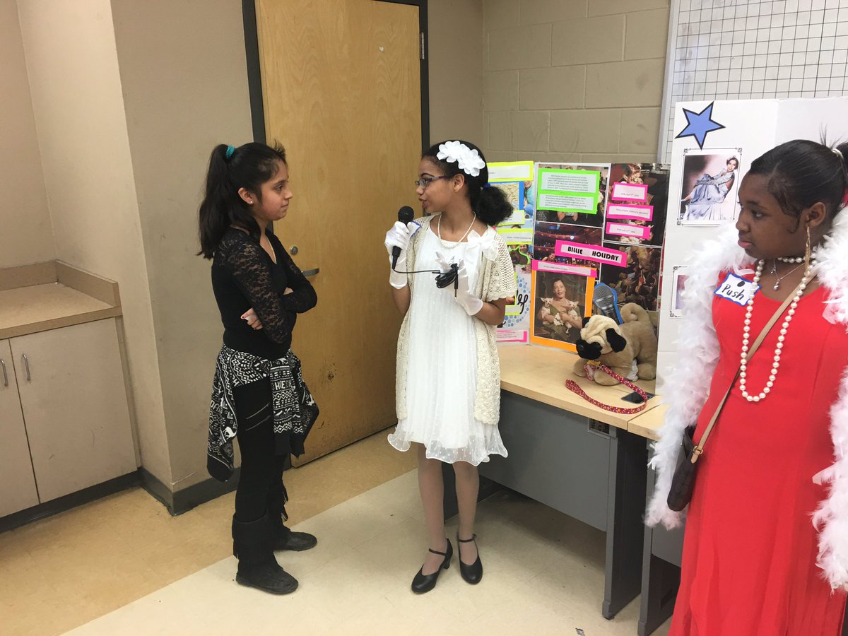 ems6stampede's tweet photo. #EastwoodWaxMuseum #6thGrade #TCSLearns #MsCash #social #studies https://t.co/7VHt6VWwBg