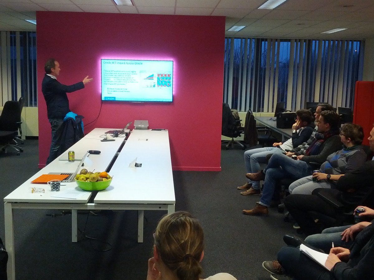 peeteba's tweet photo. Introduction about @OracleJET by @GeertjanW for @iAdvise_live! #newideas #newinsights https://t.co/vOgUnaY5X2
