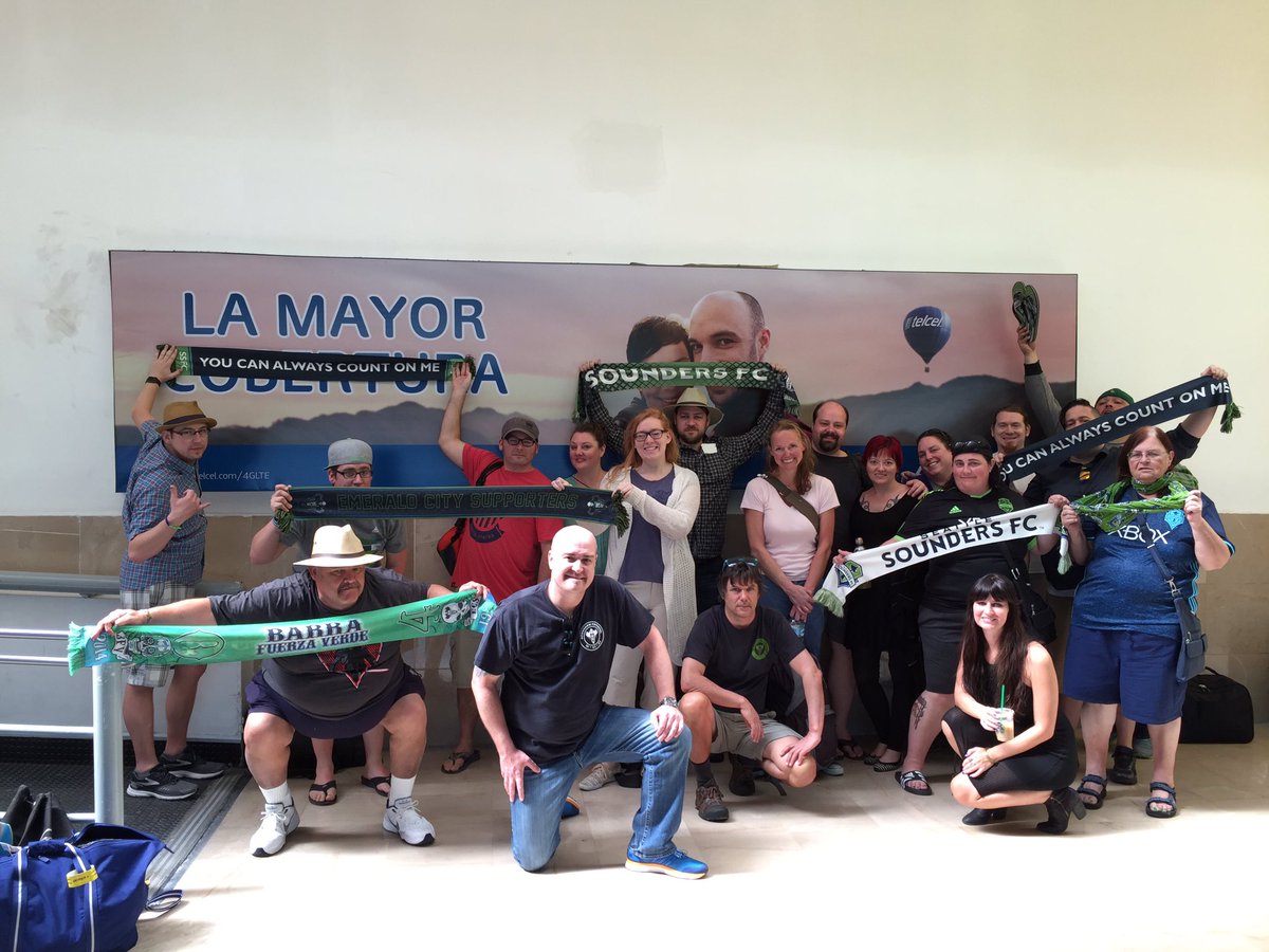 ECSTravelMonkey's tweet image. Our Puerto Vallarta group is about to head to DF #ebfgAway